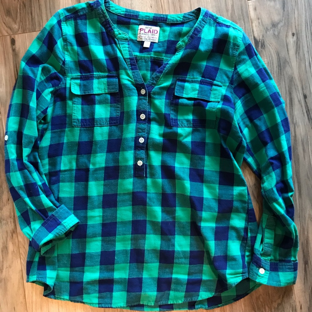 Old Navy green and navy plaid shirt
